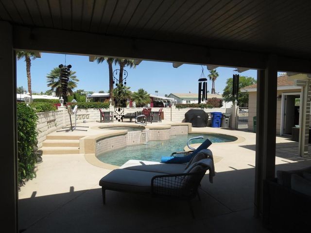 73854 Seven Springs Drive, Palm Desert, CA 92260