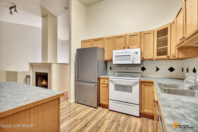 6229 Laurel Street, Anchorage, AK 99507