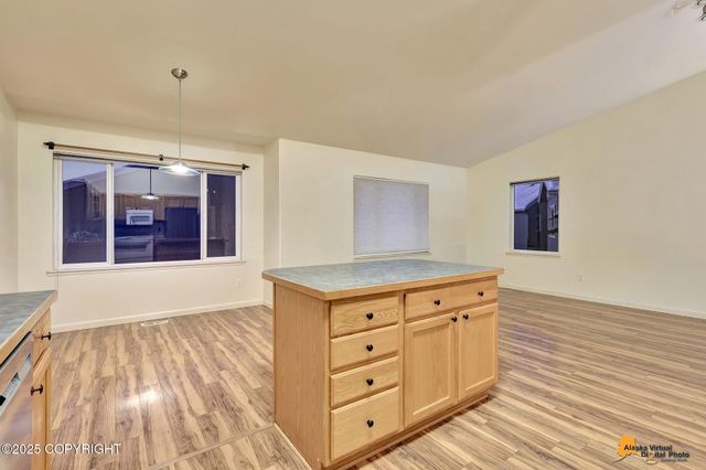 6229 Laurel Street, Anchorage, AK 99507