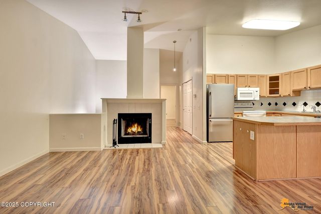 6229 Laurel Street, Anchorage, AK 99507