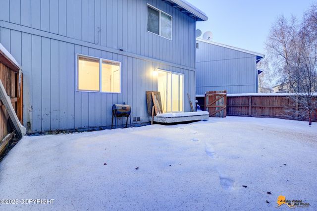 6229 Laurel Street, Anchorage, AK 99507