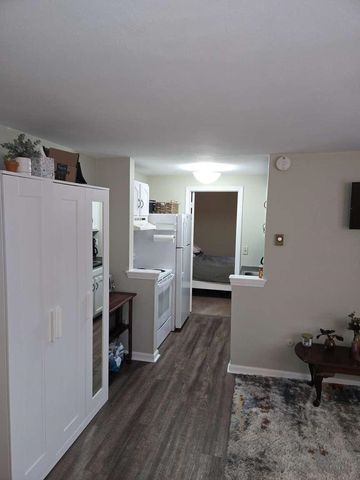 88 Cricketbrook, Dover, NH 03820