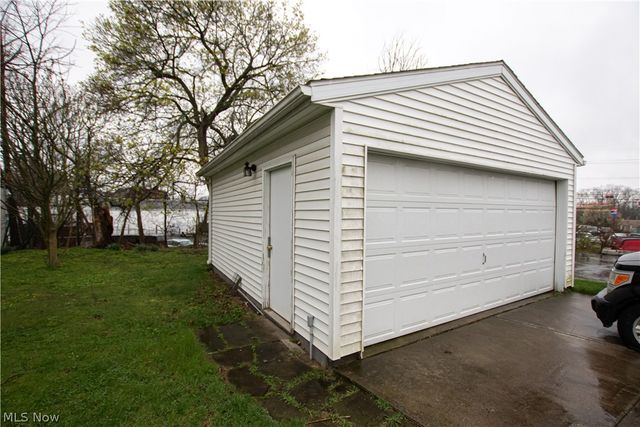 26 E Grace Street, Bedford, OH 44146