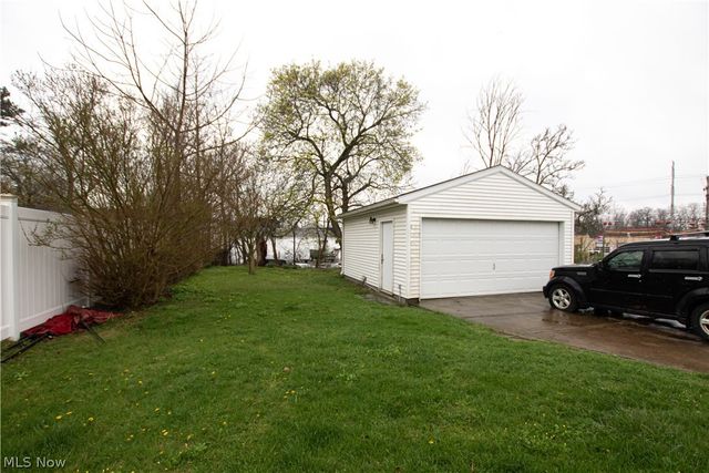 26 E Grace Street, Bedford, OH 44146