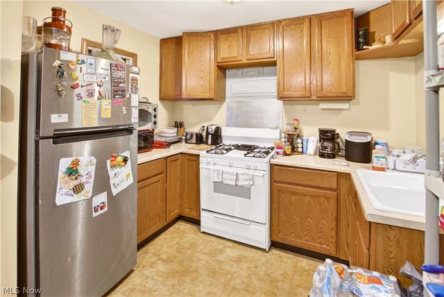 26 E Grace Street, Bedford, OH 44146