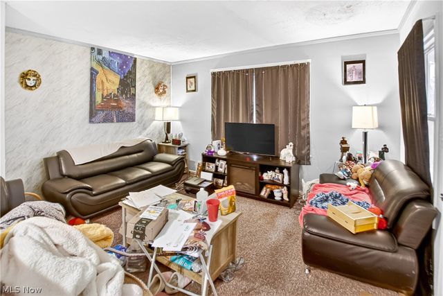 26 E Grace Street, Bedford, OH 44146