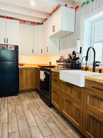 45 Emerson Road, Topsham, VT 05076