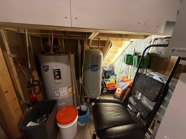 45 Emerson Road, Topsham, VT 05076