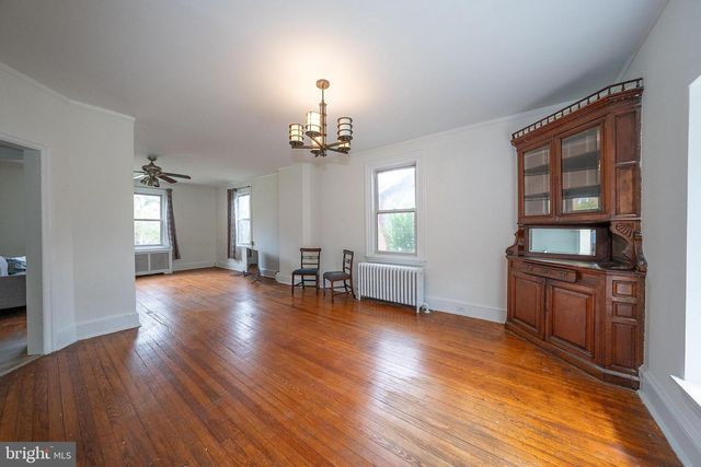 562 BARRETT AVE, Haverford, PA 19041