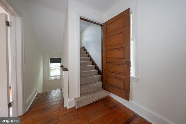 562 BARRETT AVE, Haverford, PA 19041