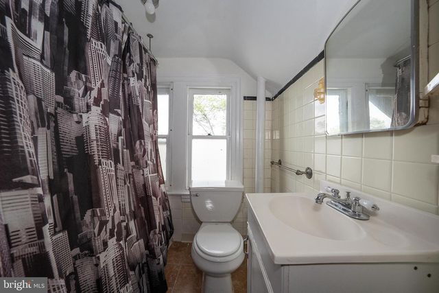 562 BARRETT AVE, Haverford, PA 19041