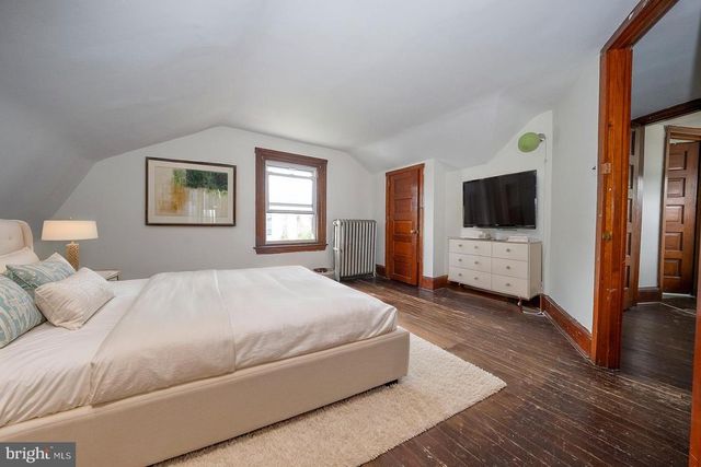 562 BARRETT AVE, Haverford, PA 19041