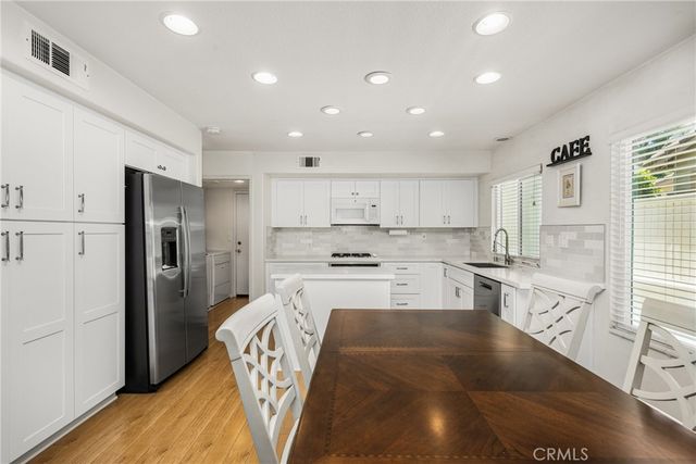 1038 S Cascade Lane, Anaheim Hills, CA 92808