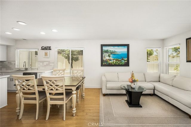 1038 S Cascade Lane, Anaheim Hills, CA 92808