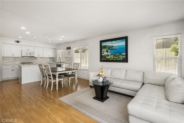 1038 S Cascade Lane, Anaheim Hills, CA 92808
