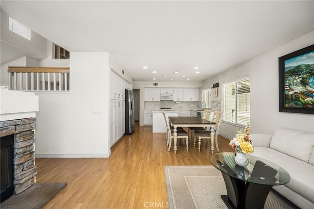 1038 S Cascade Lane, Anaheim Hills, CA 92808