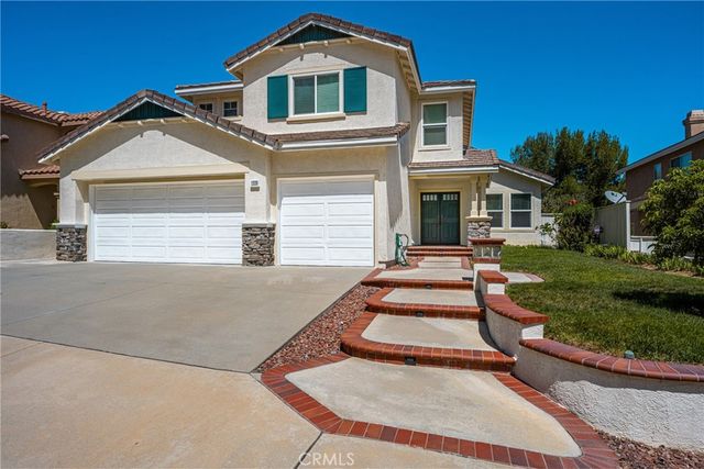 1038 S Cascade Lane, Anaheim Hills, CA 92808