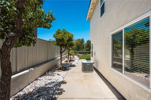 1038 S Cascade Lane, Anaheim Hills, CA 92808