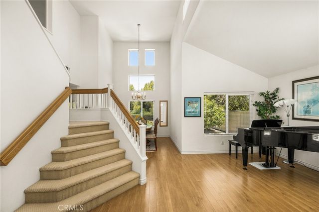 1038 S Cascade Lane, Anaheim Hills, CA 92808