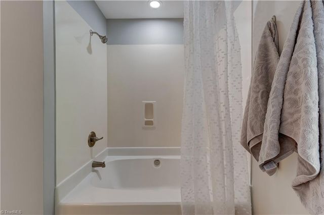 4025 Queens Grant Road, Jamestown, NC 27282