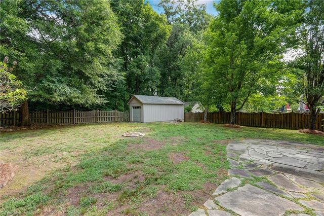 4025 Queens Grant Road, Jamestown, NC 27282