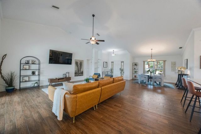 826 CHRISTINA CIRCLE, Oldsmar, FL 34677