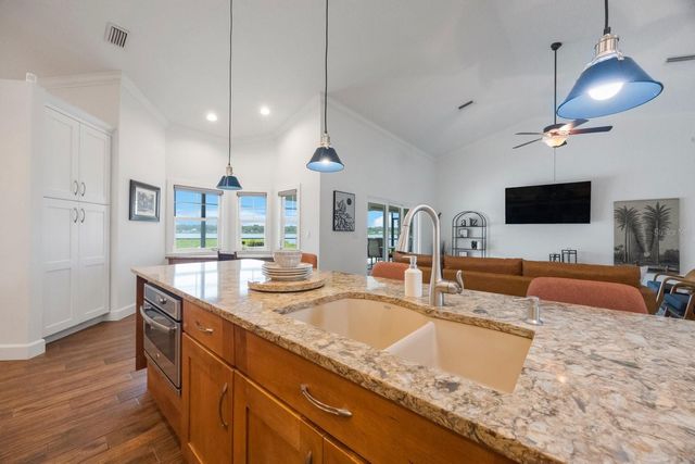 826 CHRISTINA CIRCLE, Oldsmar, FL 34677