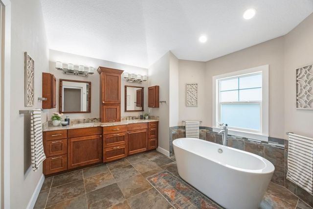 826 CHRISTINA CIRCLE, Oldsmar, FL 34677