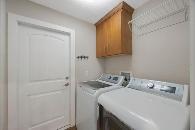 826 CHRISTINA CIRCLE, Oldsmar, FL 34677