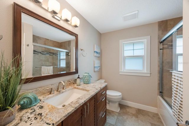 826 CHRISTINA CIRCLE, Oldsmar, FL 34677