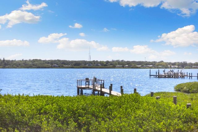 826 CHRISTINA CIRCLE, Oldsmar, FL 34677