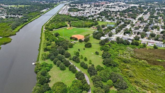 826 CHRISTINA CIRCLE, Oldsmar, FL 34677