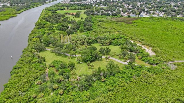 826 CHRISTINA CIRCLE, Oldsmar, FL 34677