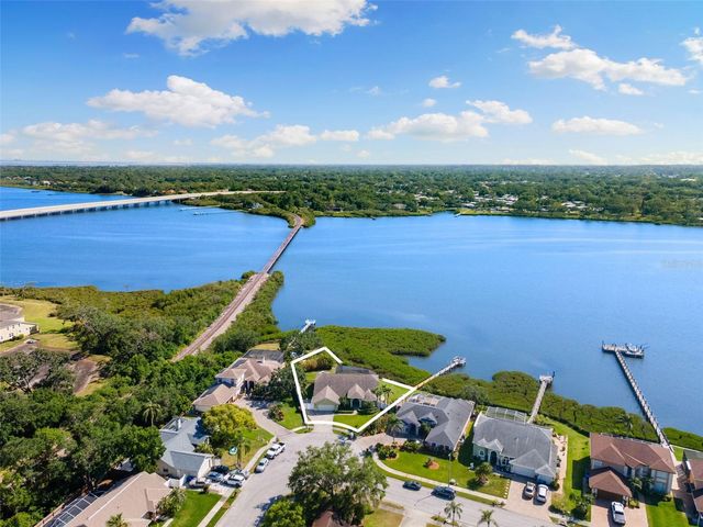 826 CHRISTINA CIRCLE, Oldsmar, FL 34677