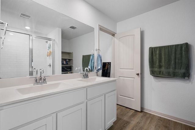 131 Aransas River RD, Hutto, TX 78634