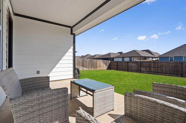 131 Aransas River RD, Hutto, TX 78634