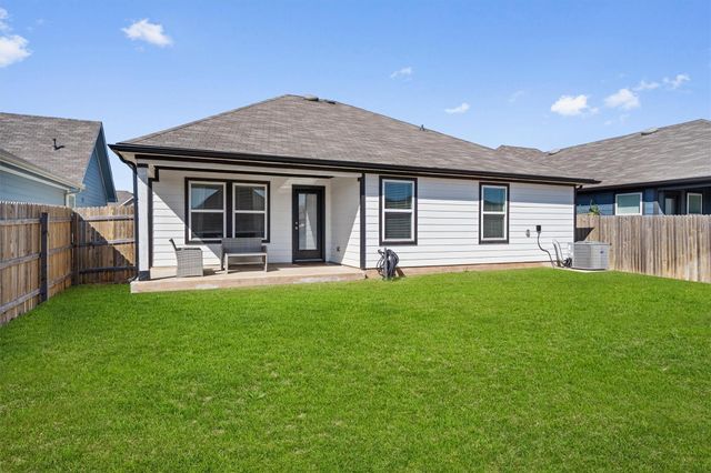 131 Aransas River RD, Hutto, TX 78634