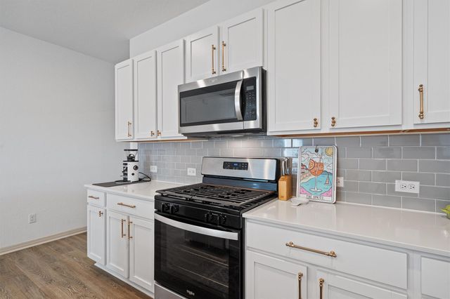 131 Aransas River RD, Hutto, TX 78634