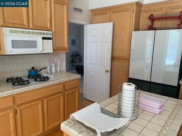 4700 Hunter Peak Ct, Antioch, CA 94531