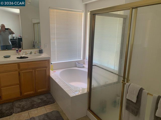 4700 Hunter Peak Ct, Antioch, CA 94531