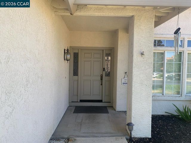 4700 Hunter Peak Ct, Antioch, CA 94531