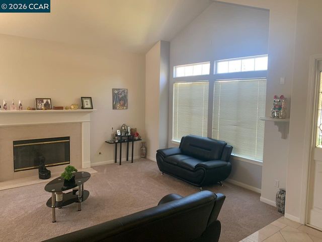 4700 Hunter Peak Ct, Antioch, CA 94531
