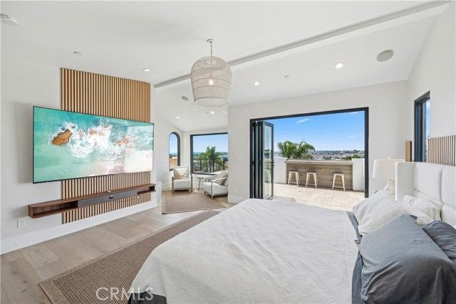 312 Carnation Avenue, Corona Del Mar (newport Beach), CA 92625