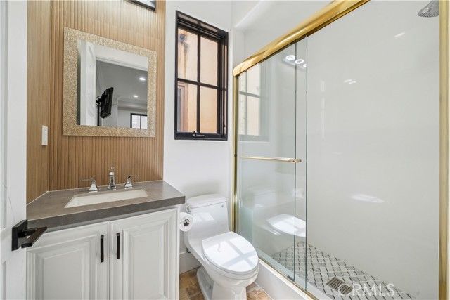 312 Carnation Avenue, Corona Del Mar (newport Beach), CA 92625