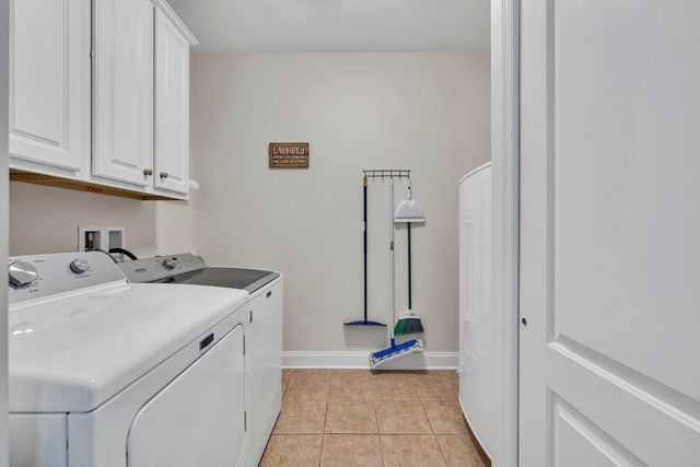1028 Mayberry Hills WAY, Moneta, VA 24121