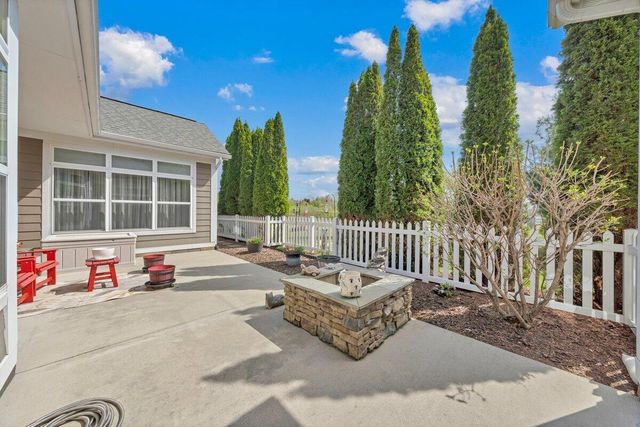 1028 Mayberry Hills WAY, Moneta, VA 24121