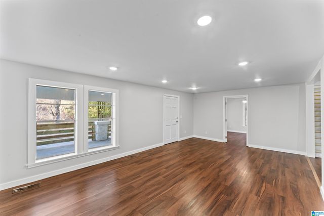 1244 BARK AVENUE SE, Leeds, AL 35094