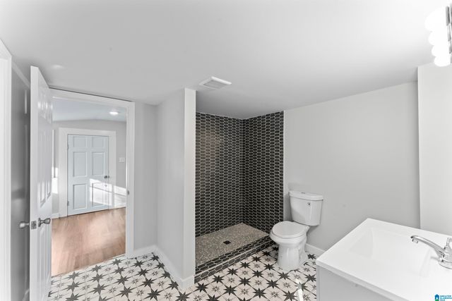 1244 BARK AVENUE SE, Leeds, AL 35094