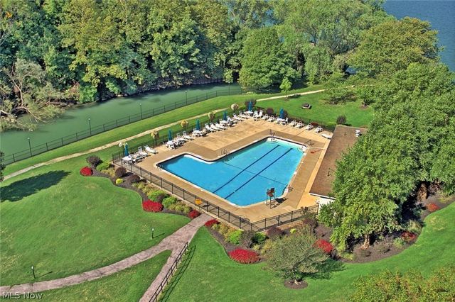 1 Bratenahl Place 1501, Bratenahl, OH 44108