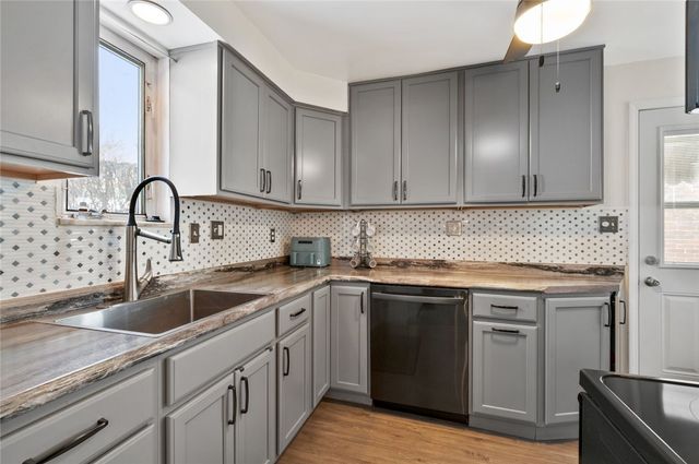 6617 Landview, Squirrel Hill, PA 15217